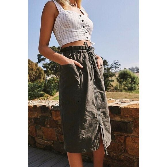 NEW FREE PEOPLE JUST THE GIRL UTILITY SKIRT MIDI SKIRT ARMY GREEN - Picture 2 of 2